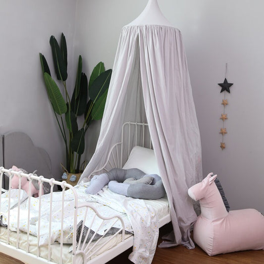 Ciel de lit gris clair