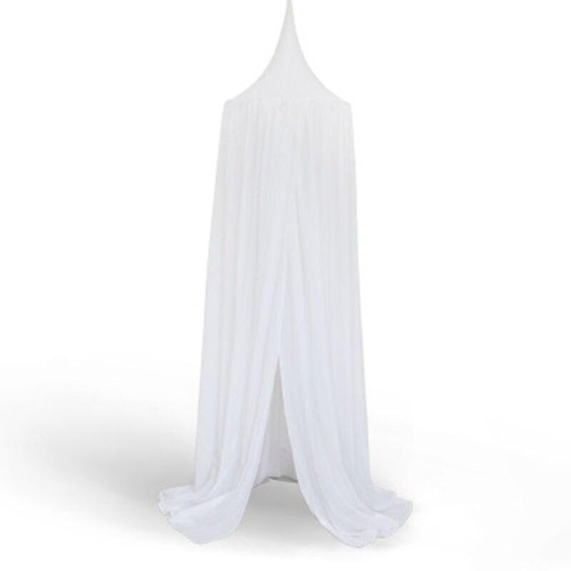 tissu ciel de lit blanc