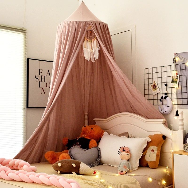 Ciel de lit vieux rose